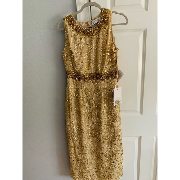 Women's Mac Duggal Gold Sequin Embellished Midi Dress Size 6 - Picture 3 of 7